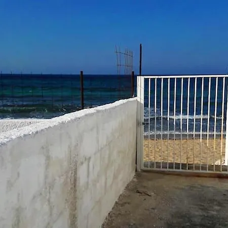 Charming House With Garden In With Direct Access To The * Monopoli