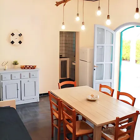 Holiday home Charming House With Garden In With Direct Access To The *