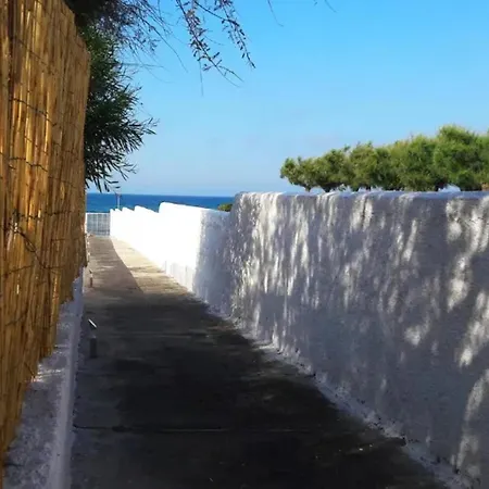 Charming House With Garden In With Direct Access To The Holiday home Monopoli