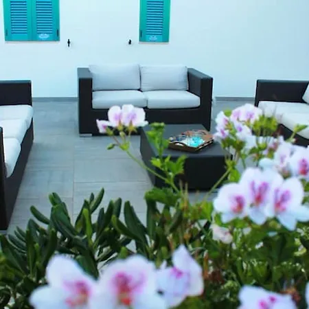 Charming House With Garden In With Direct Access To The Holiday home